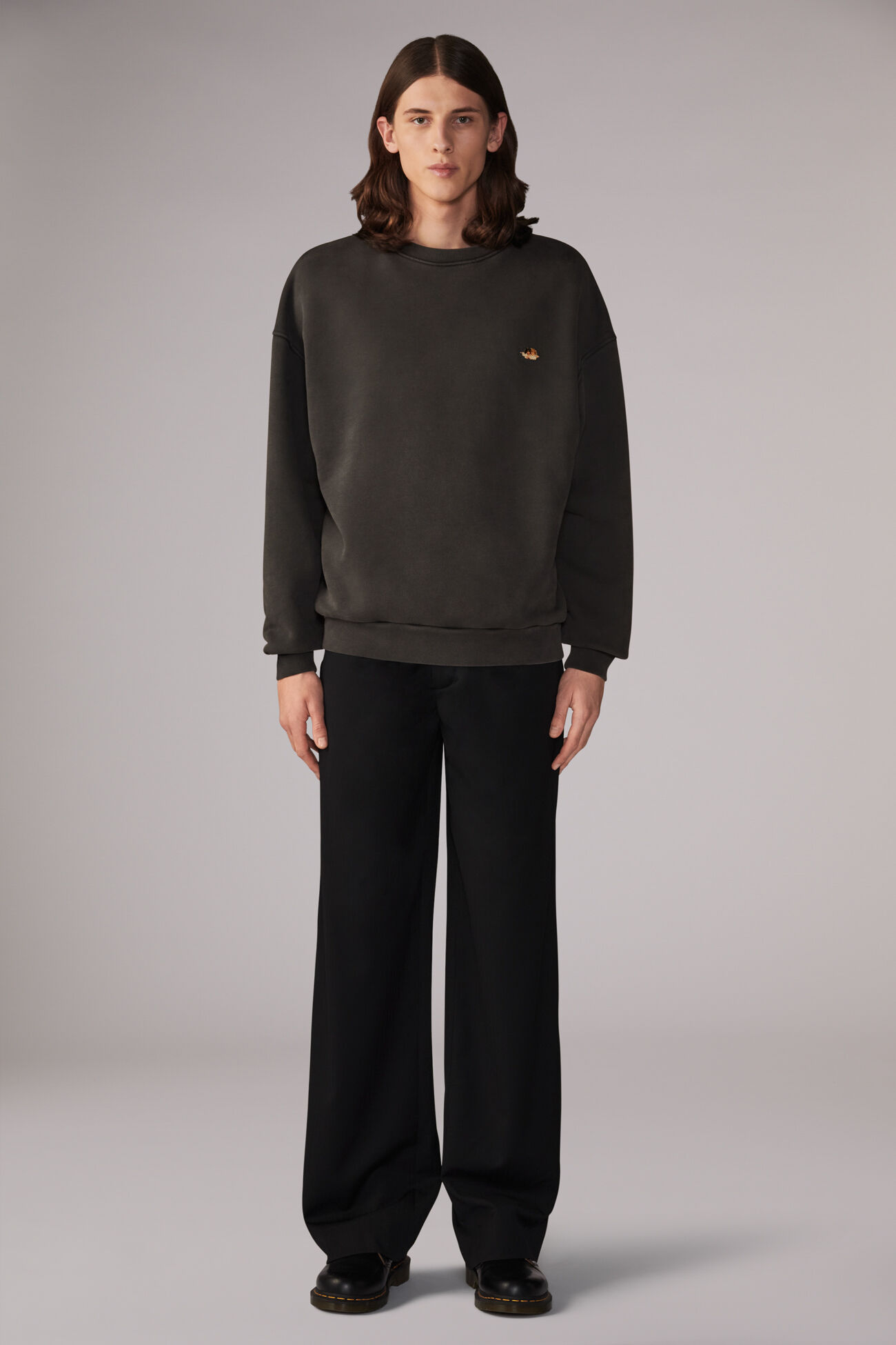 Icon Angels Plaque Sweatshirt Black