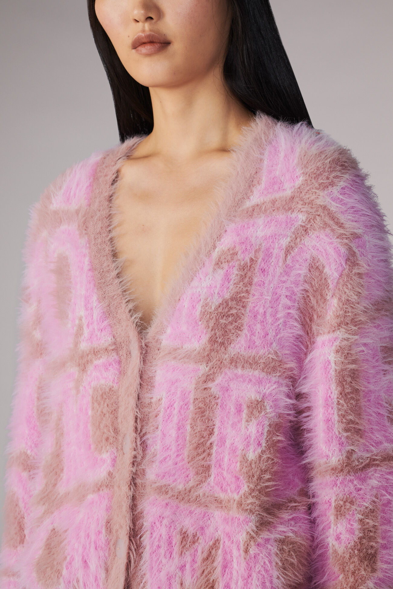 Monogram Logo Knit Cardigan Pink