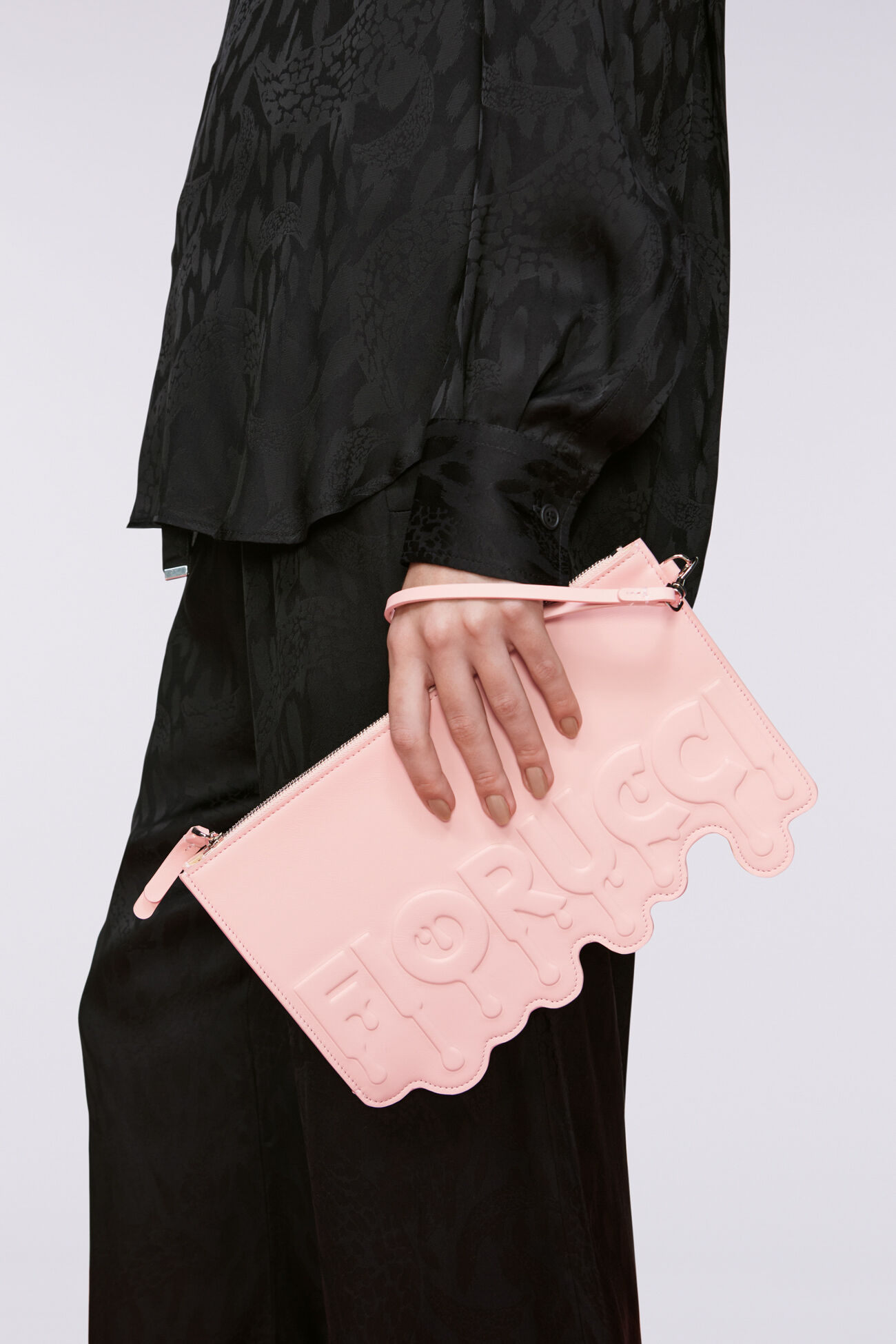 Melted Leather Pouch Pink