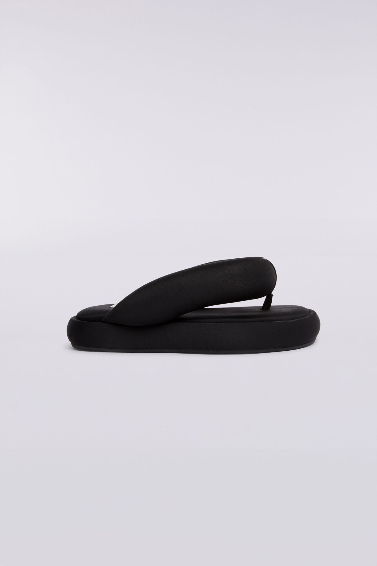 Fluff Flops Black