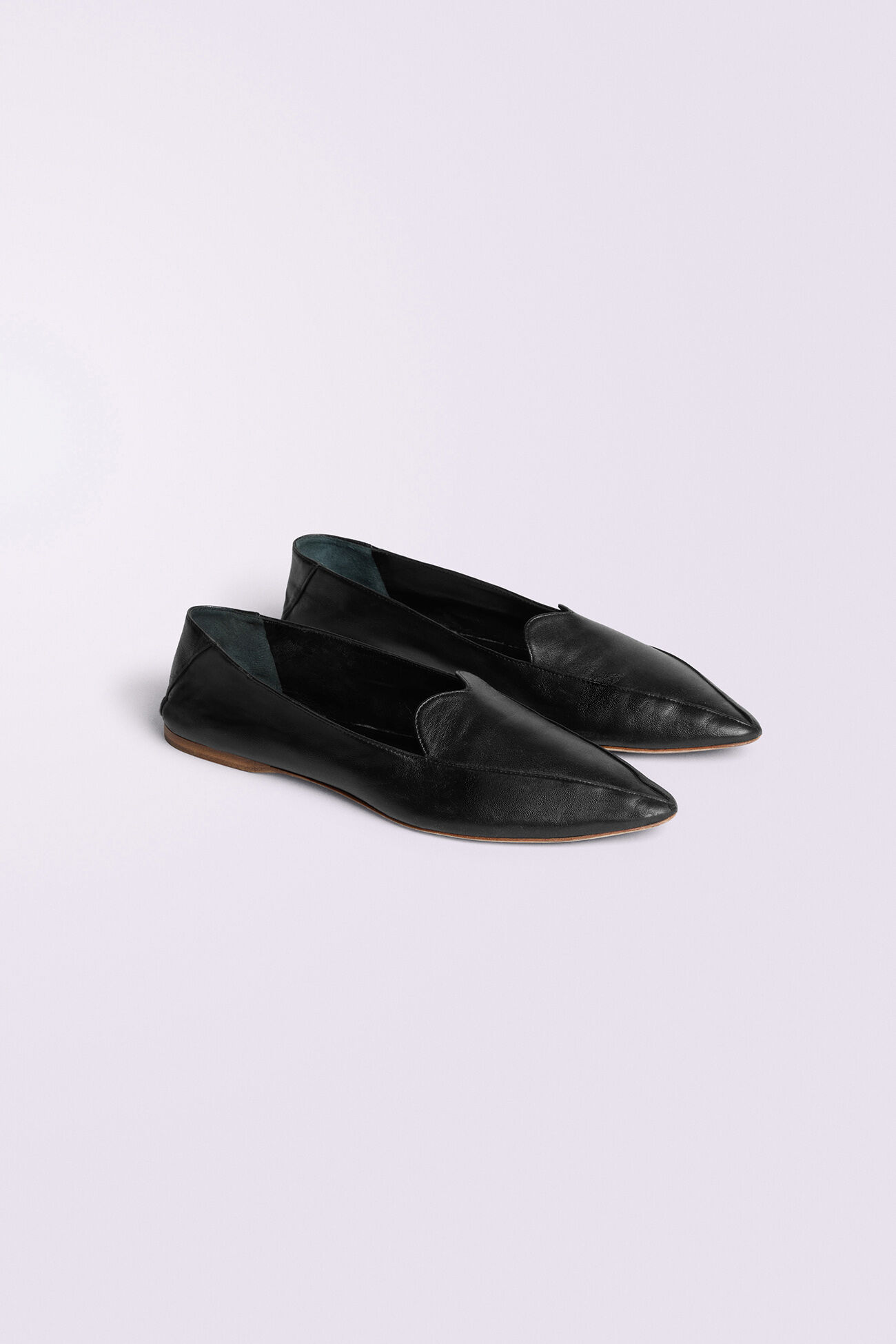 Women's Heart Leather Loafers Black