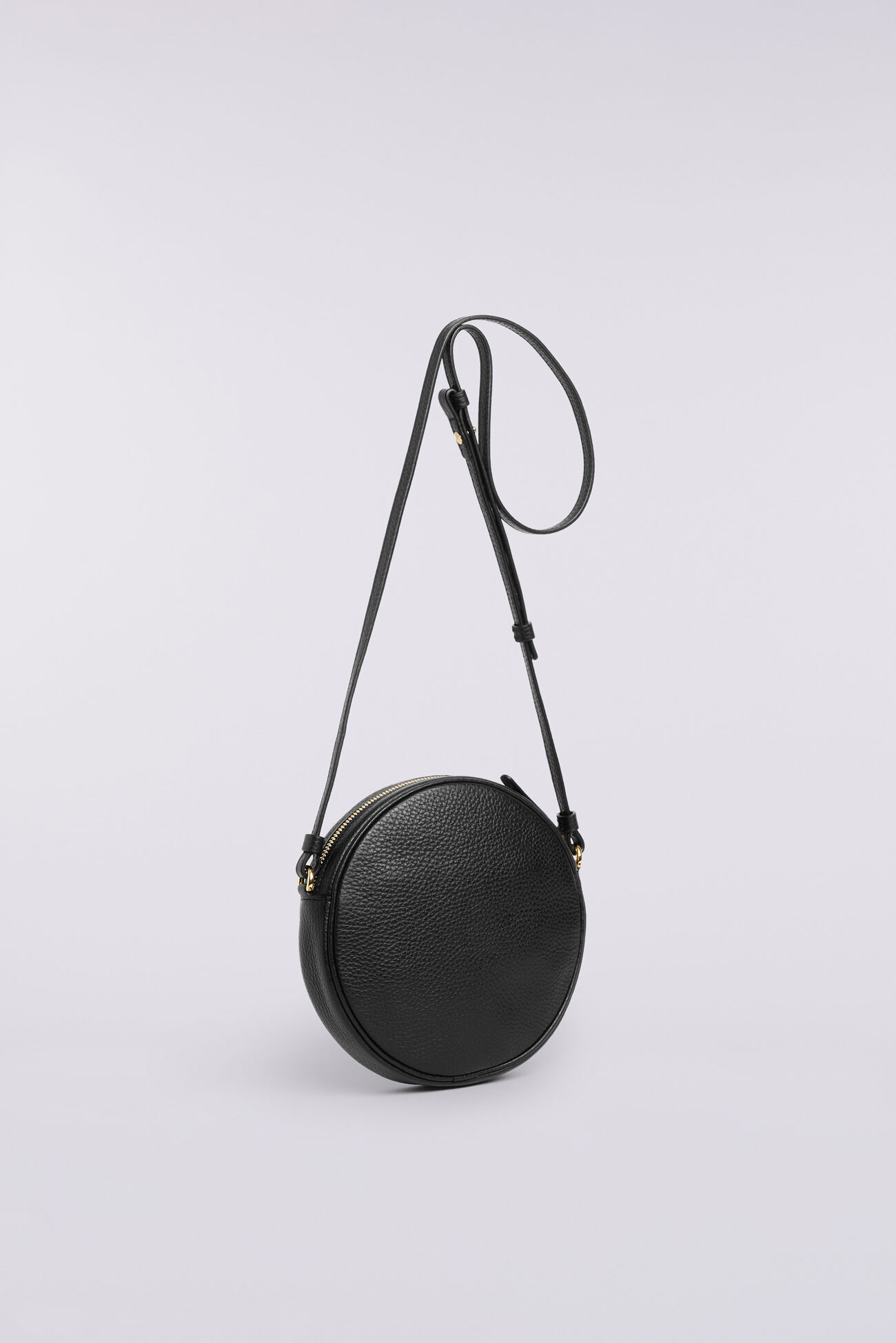 Circle of Love Leather Bag Black