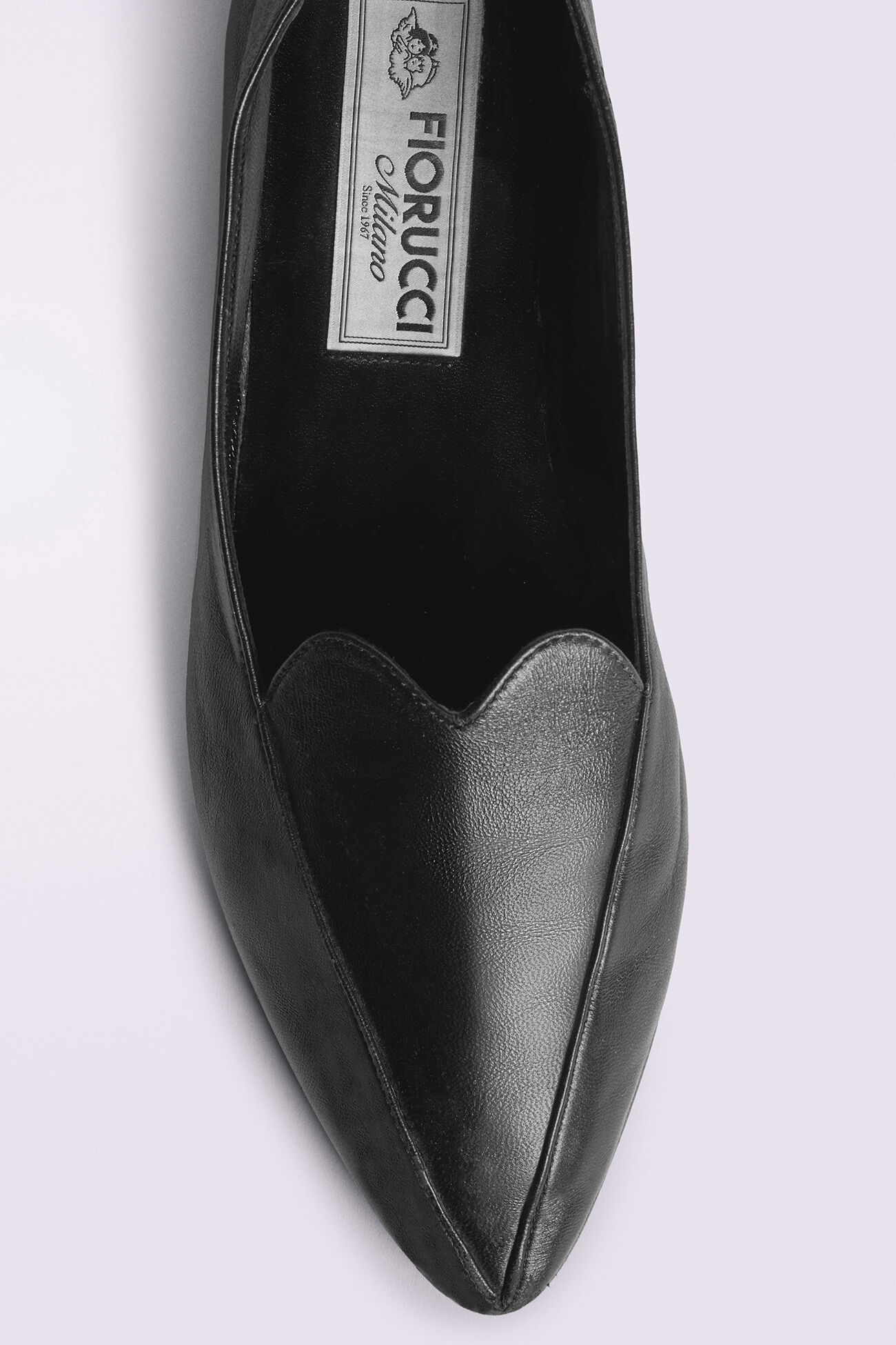 Women's Heart Leather Loafers Black