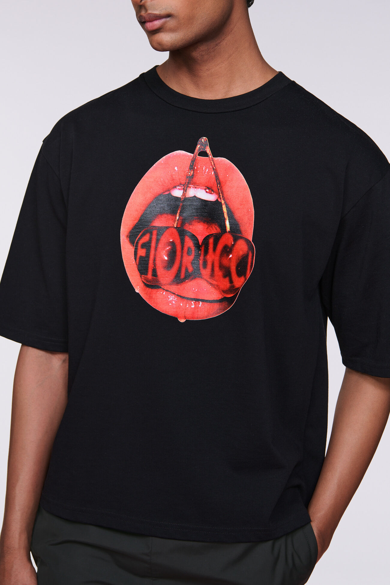 Cherry Mouth Graphic T-Shirt Black