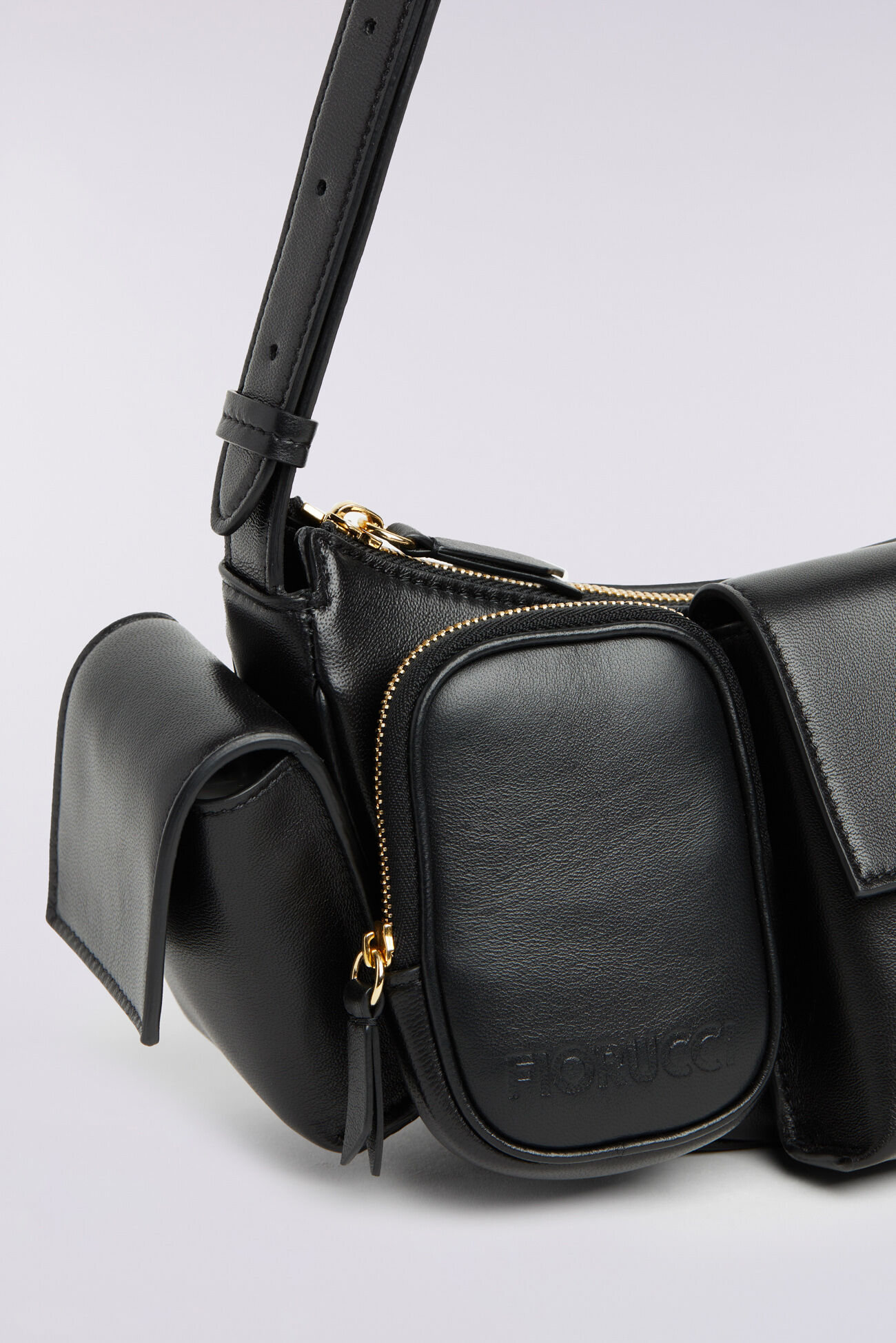 Super Pocket Leather Bag Black