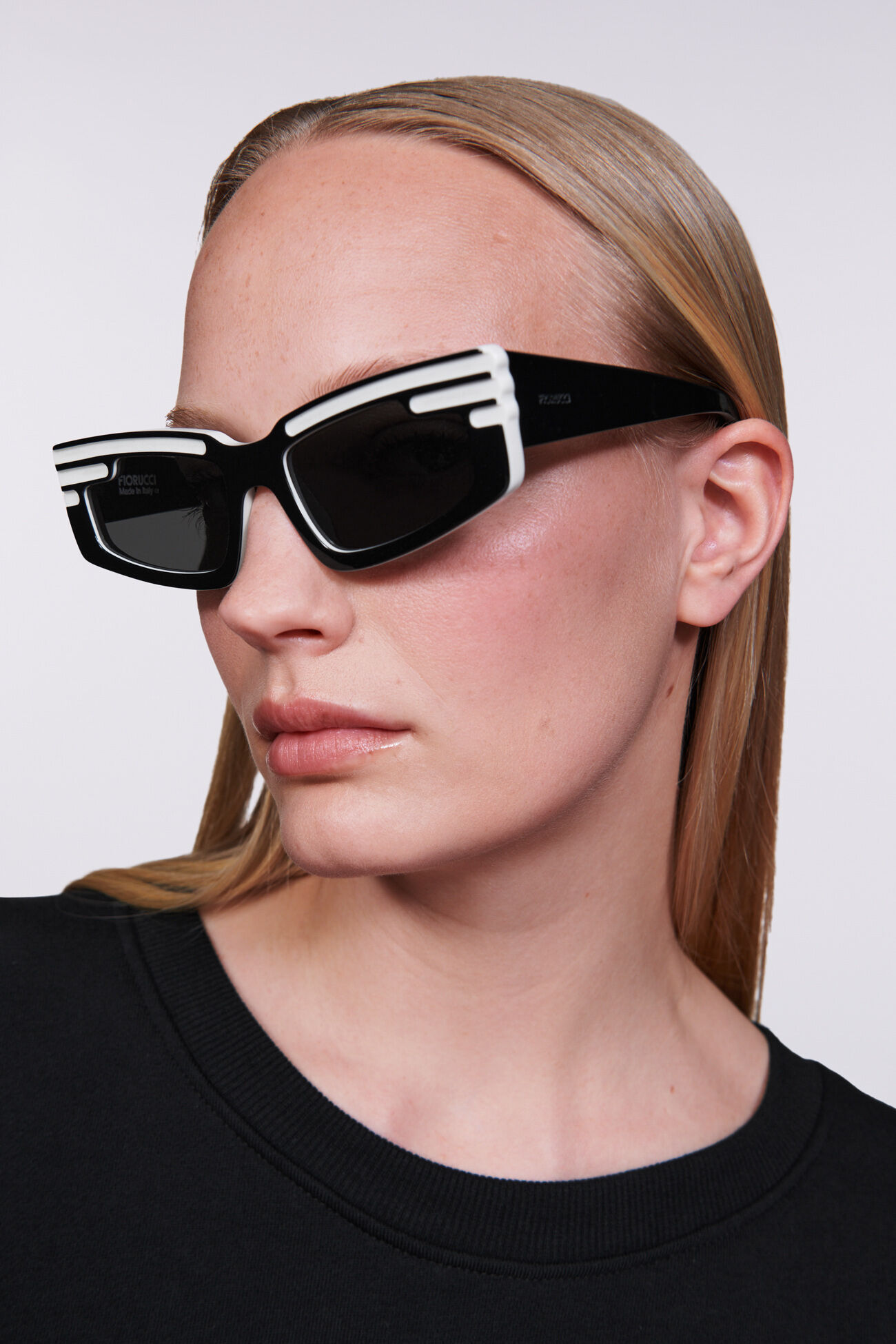 Rectangular Wing Sunglasses Black